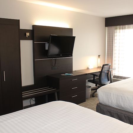 Holiday Inn Express & Suites Troy By Ihg Exterior foto