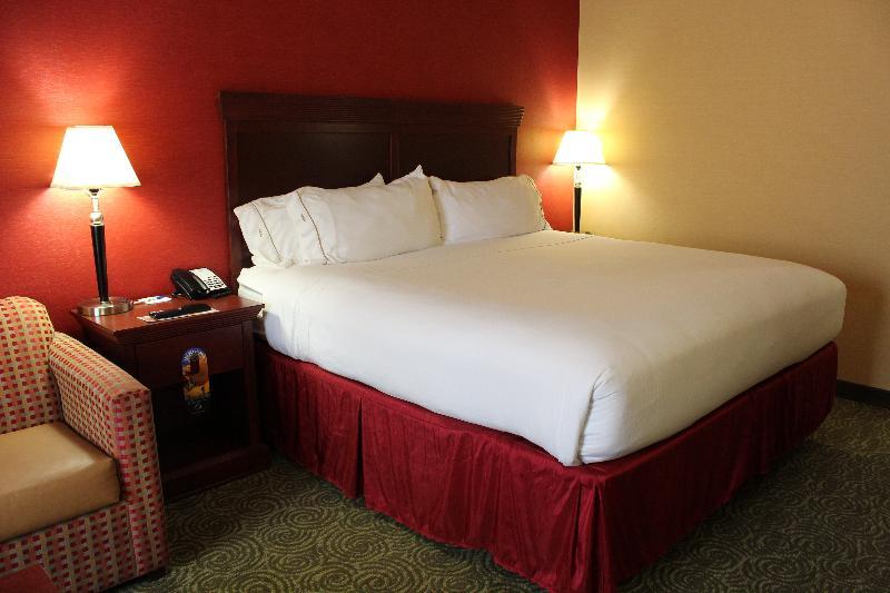 Holiday Inn Express & Suites Troy By Ihg Exterior foto